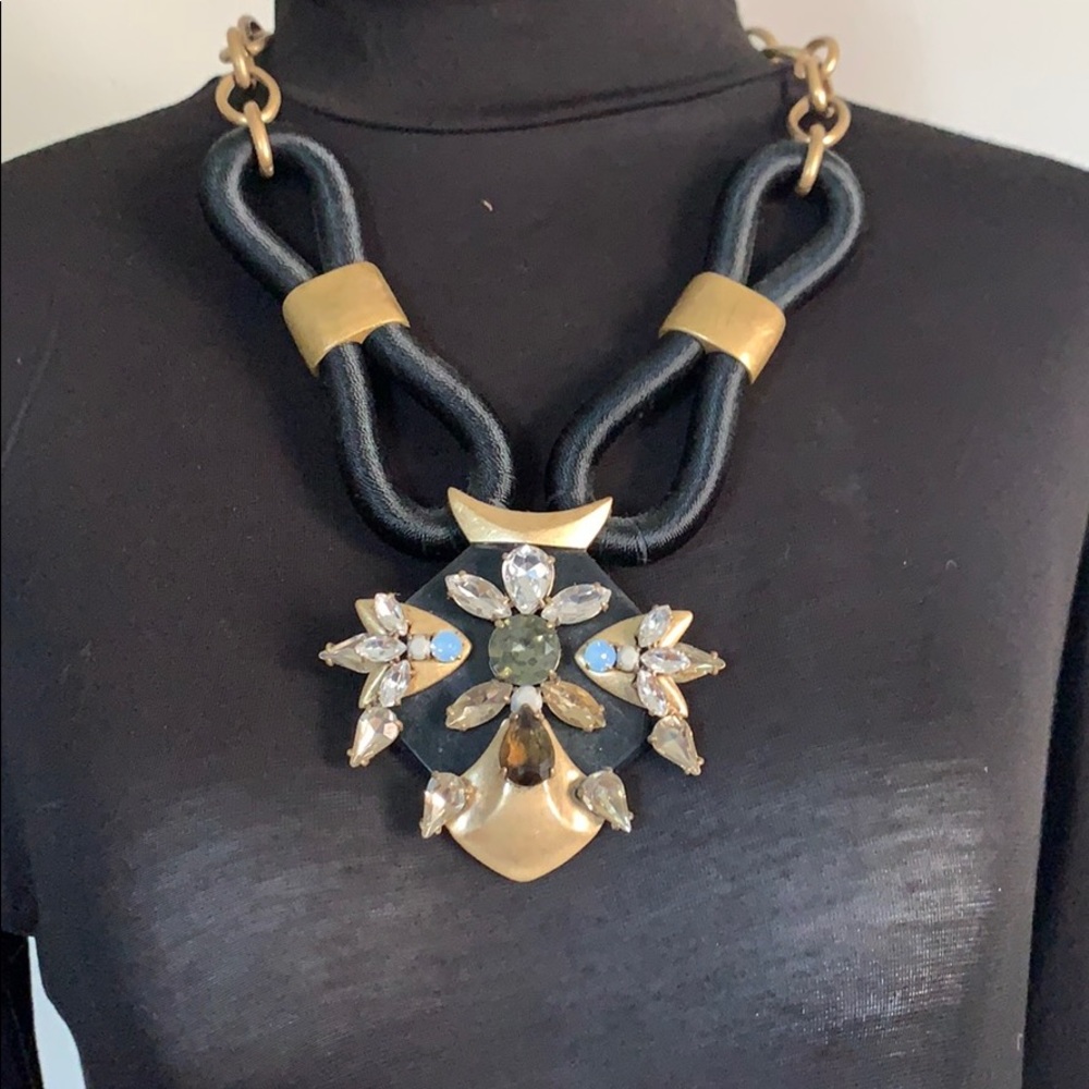 Statement necklace